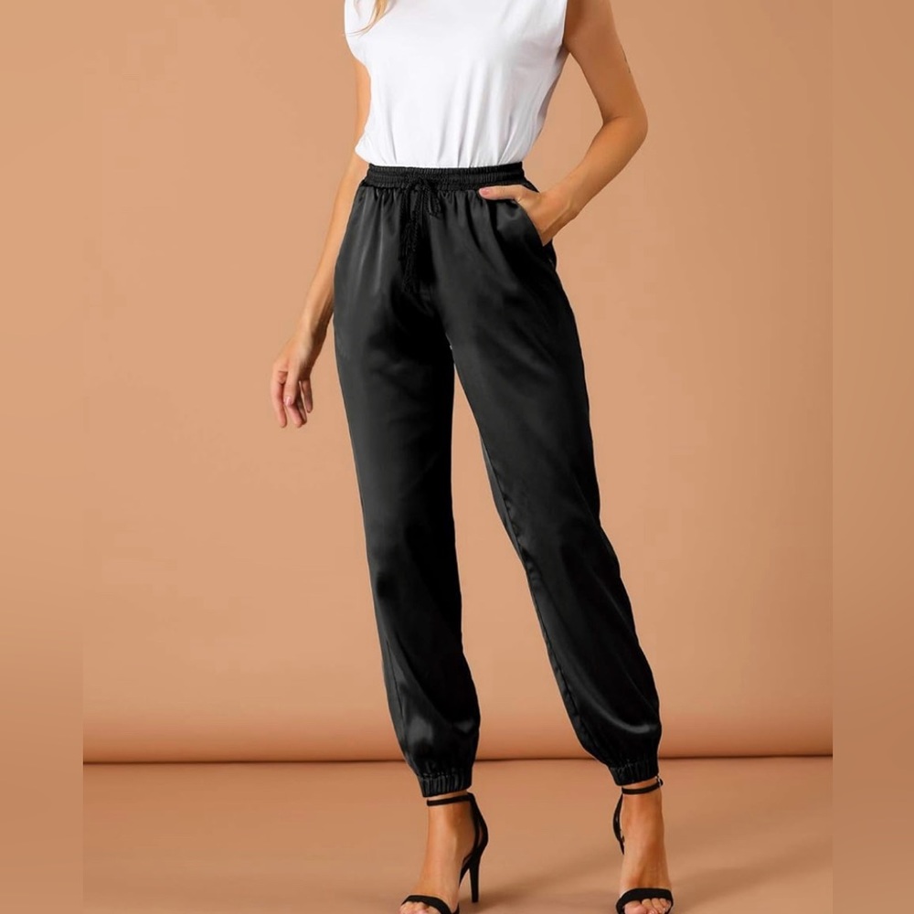 Women’s Elastic Drawstring Waist Satin Joggers Size M